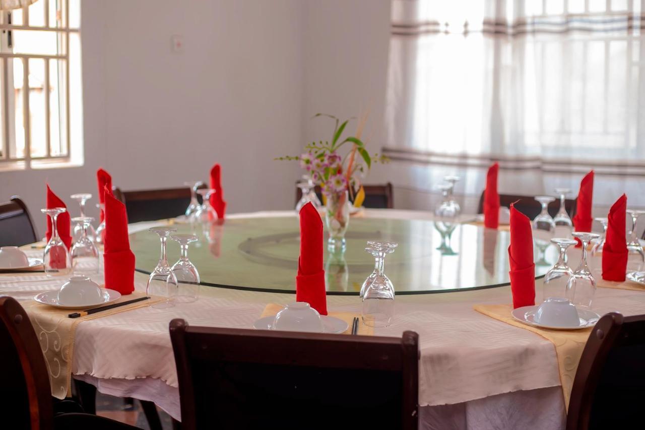 Royal Park Hotel Кумасі Екстер'єр фото