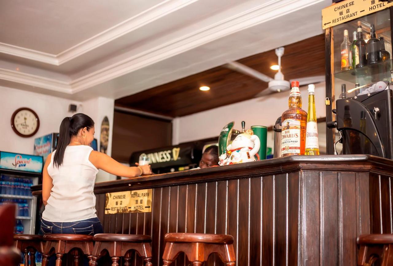 Royal Park Hotel Кумасі Екстер'єр фото