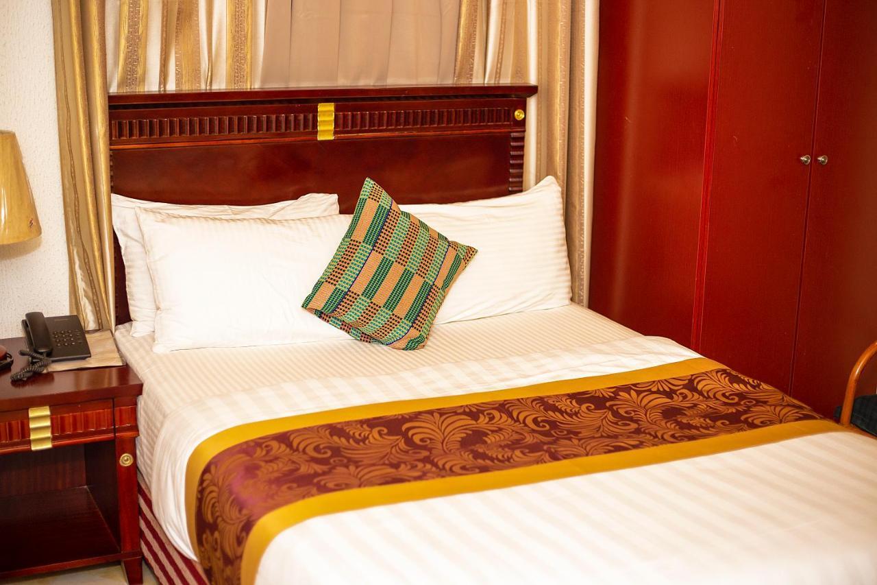 Royal Park Hotel Кумасі Екстер'єр фото